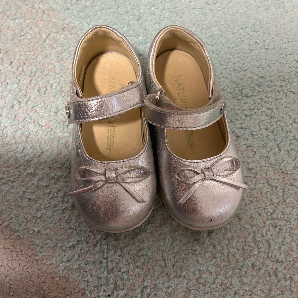 Naturino Kids Silver Mary Jane Shoes
